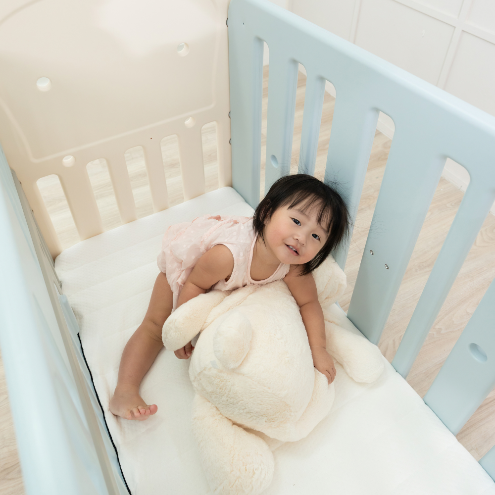 RaaB Family™ Glücklich Premium 6-in-1 Convertible Baby Cot With Latex Mattress and Muslin Bumper