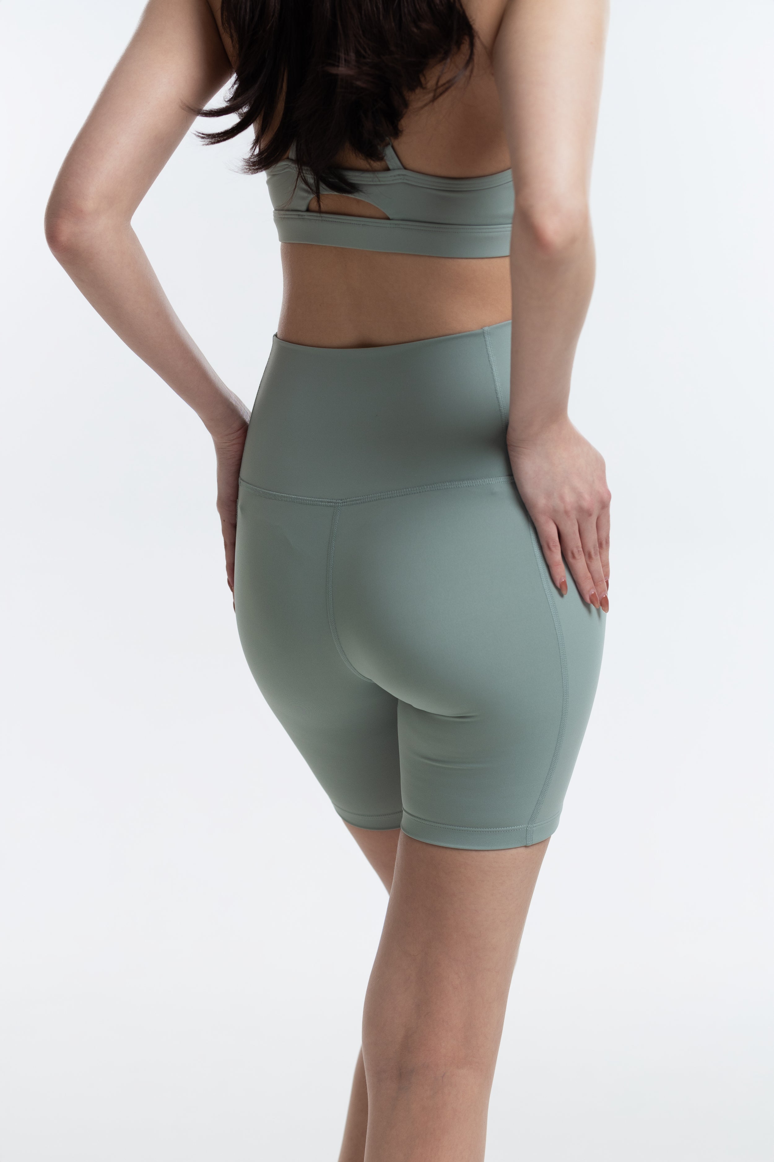 CradleNest Sculpt Seamless Short 6”