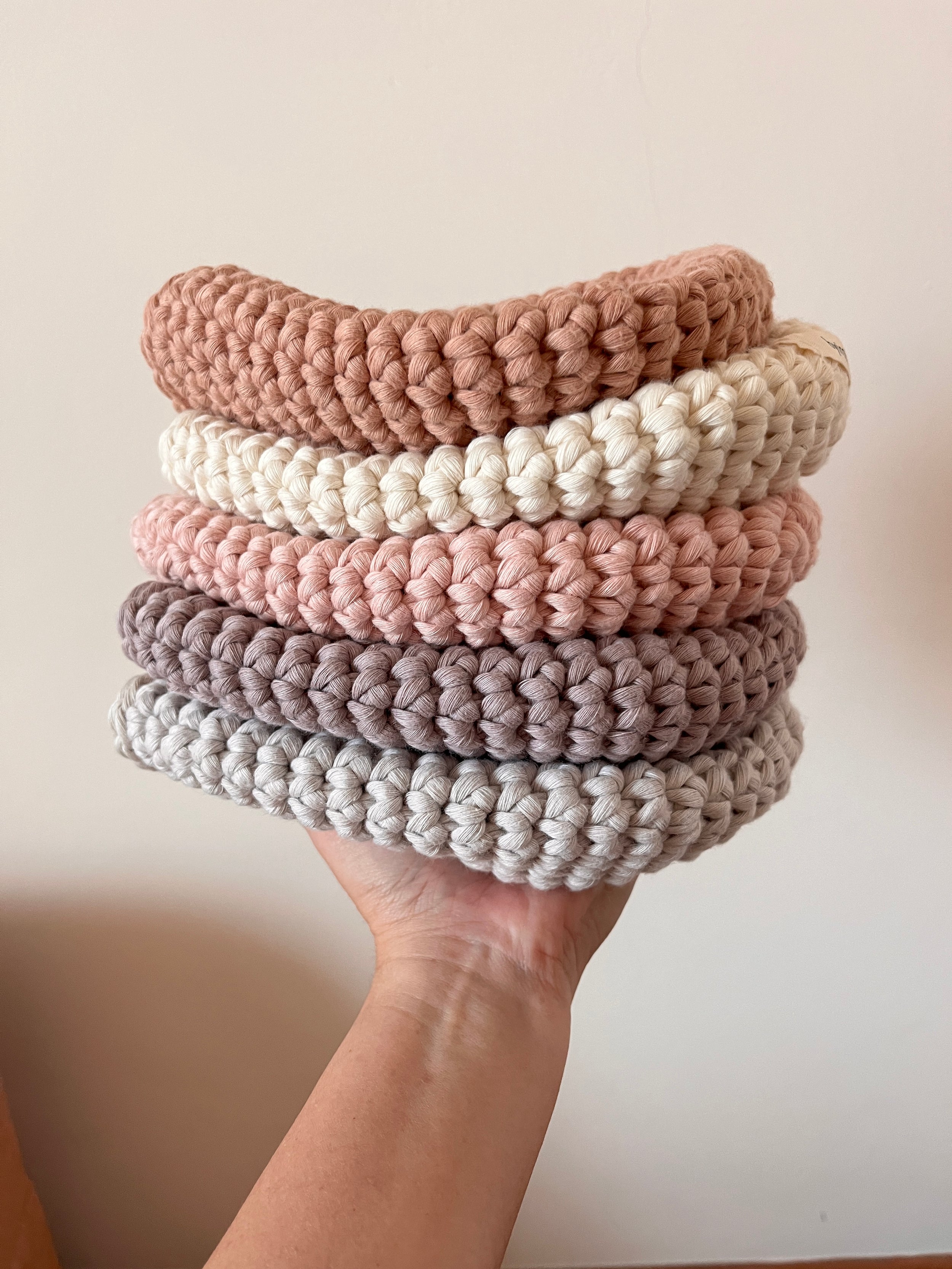 byiroiro Slouchy Hanging Basket